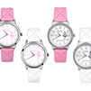 Quattro orologi Tutù con le ballerine. Due con il cinturino rosa e due con il bianco. Due con i cristalli intorno al quadrante. Sfondo bianco.