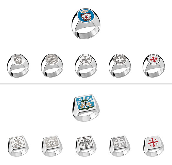 Anelli da uomo della Mycharm. Dodici anelli con lo stemma in diverse versioni, smaltati a colore o incisi in metallo. Sfondo bianco.